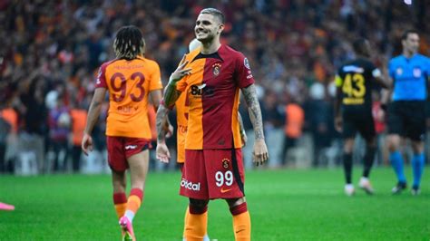 Galatasaray goleó de la mano de un Icardi demoledor