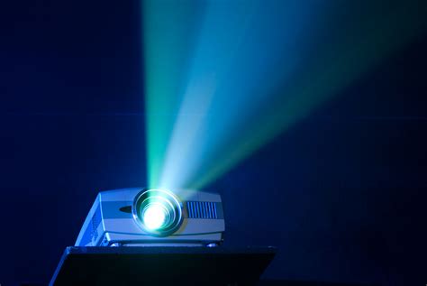 How to Choose A Home Theater Projector | Pflanz Electronics | Sioux City, IA