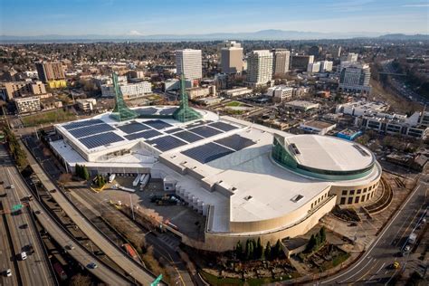 Oregon Convention Center Solar Array Photo: Bruce Forster Downtown ...