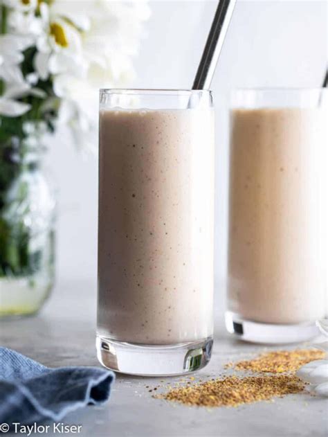 Flax Seed Banana and Cashew Smoothie - Food Faith Fitness