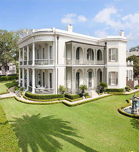 Garden District History & Architecture Tour - Semi Private - New ...