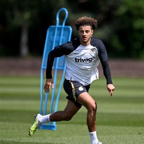 Ethan Ampadu leaves for Leeds | News | Official Site | Chelsea Football ...