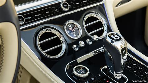 Bentley Continental GT V8 Convertible | 2020MY | Interior, Detail