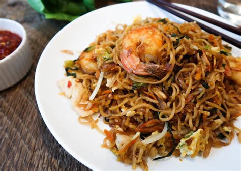 Authentic Mie Goreng Recipe (Indonesian Fried Noodles Recipe) | Recipe | Mie goreng recipe ...