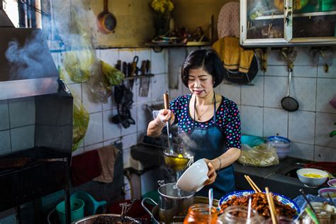 A beginner's guide to Vietnamese street food | Vietnam Tourism