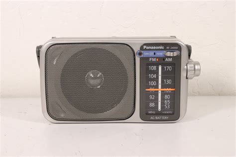 Panasonic RF-2400D Portable Radio