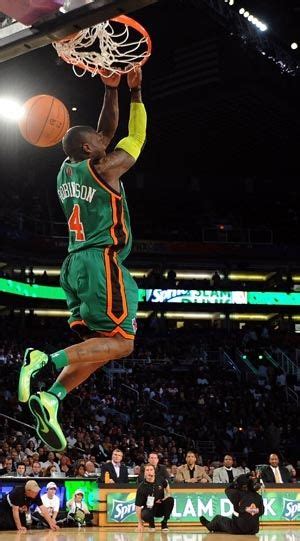 Nate Robinson | Nba players, Nate robinson, Nba slam dunk contest