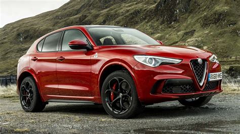 Alfa Romeo Stelvio Wallpapers - Top Free Alfa Romeo Stelvio Backgrounds - WallpaperAccess