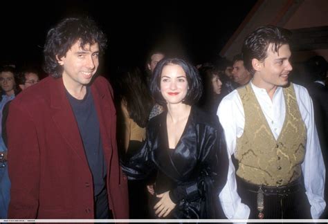 Edward Scissorhands Premiere - JOHNNY DEPP & WINONA RYDER Photo ...