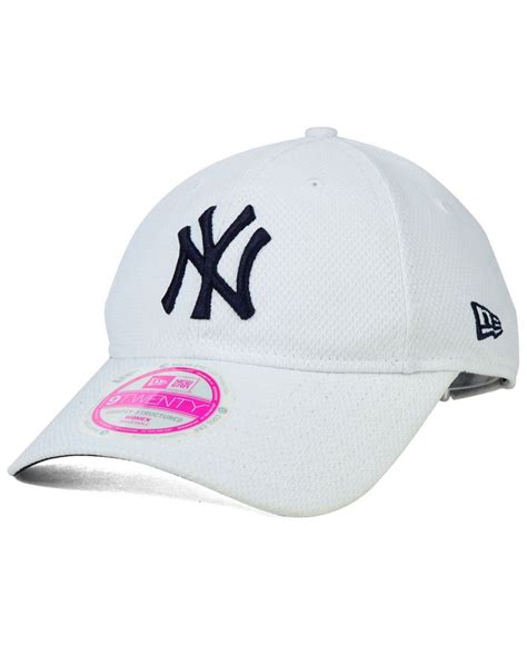 Ktz Women'S New York Yankees 9Twenty Cap in White | Lyst