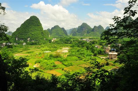 Jenny's Mountain Adventures: Climbing Karst in Yangshuo China