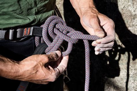 Bowline Knots: Uses, Variations, And How to Tie One - Texas Prepares.org