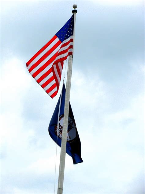 US Flag & Virginia State Flag | Nannette Turner | Flickr