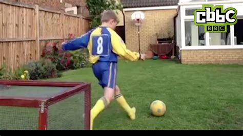 Amazing Football Trick Shot - MOTD Kickabout - YouTube