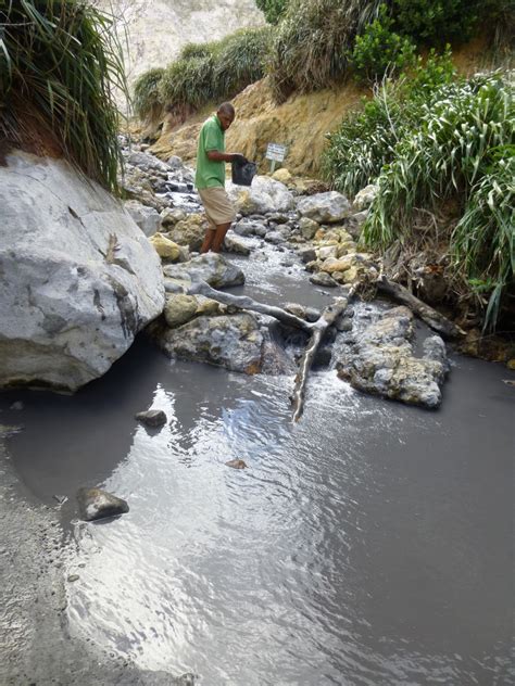 Photo-ops: Mineral Bath: Sulphur Springs Volcano Mud Baths - Soufriere Volcano, St. Lucia