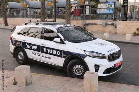 JERUSALEM, ISRAEL - OCTOBER 29, 2022: Kia Sorento SUV police car in ...