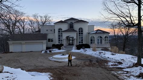 Nelly’s abandoned mansion from 2002 : r/McMansionHell