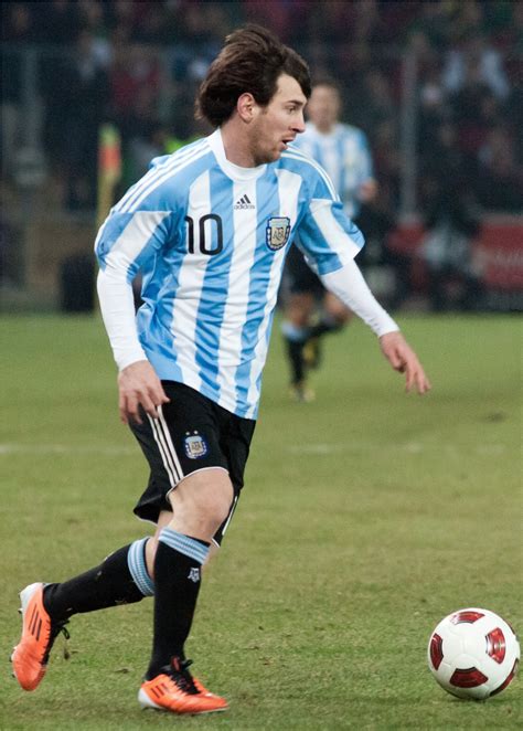 Archivo:Lionel Messi, Player of Argentina national football team.JPG - Wikipedia, la ...