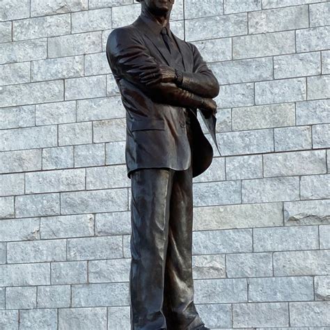 Tom Landry Statue - Sculpture Garden