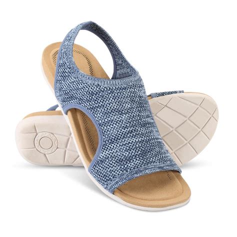 The Lightweight Memory Foam Sandals - Hammacher Schlemmer