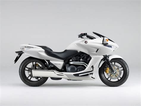 Honda Launches The New DN-01 Large Sports Cruiser With Innovative ...