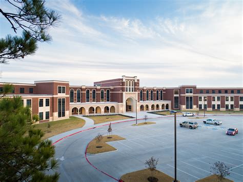 Project Spotlight: Grand Oaks High School - DBR