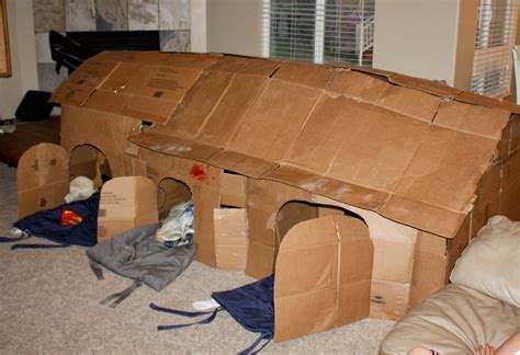 Cardboard Box Forts, Castles, And Mazes For The Kids! - Wife On The Go