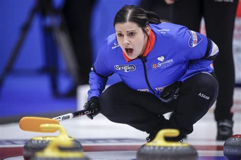 Kate Cameron reaches Canadian women’s curling championship semifinal – 620 CKRM