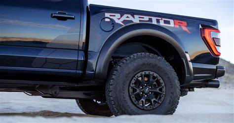 A Detailed Look At The 2023 Ford F-150 Raptor R