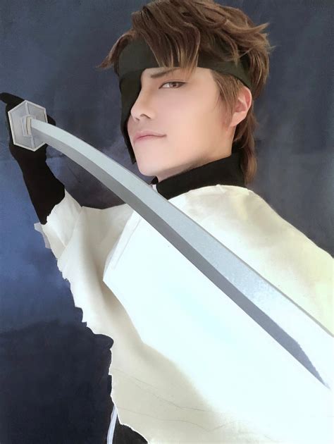 Aizen Sosuke cosplay by... - Bleach Animated World