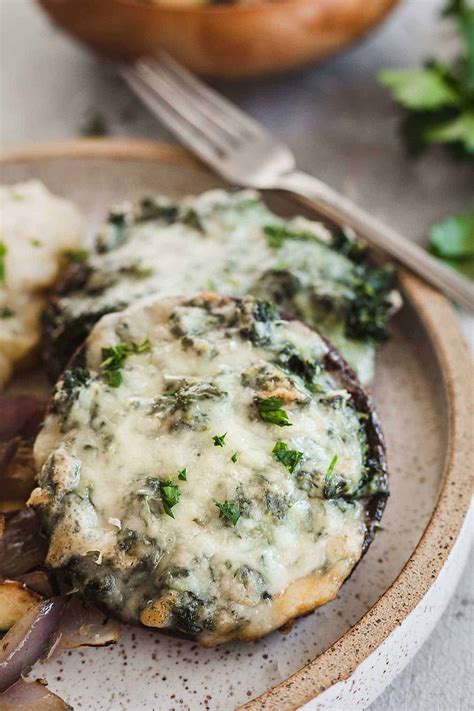 Spinach Stuffed Portobello Mushrooms - The Live-In Kitchen