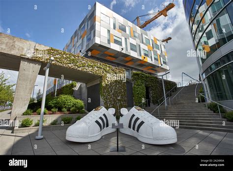 Adidas headquarters hi-res stock photography and images - Alamy