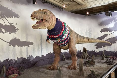 London Natural History Museum Put Giant T.Rex in a Christmas Sweater - Thrillist