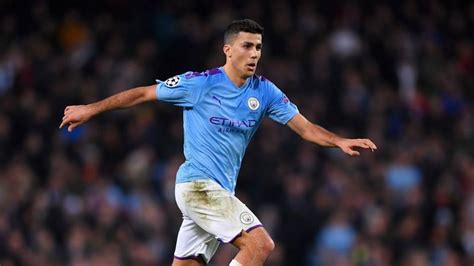 Man City star Rodri praises 'amazing' Liverpool