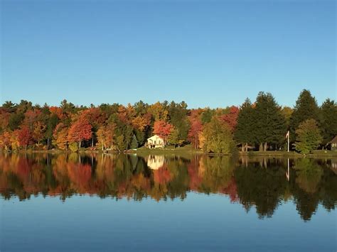 Fall foliage in Massachusetts: Check out these Vrbo listings that have ...