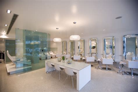 Salon Decorating Ideas: 4 Do’s and 3 Don'ts - Salons Direct