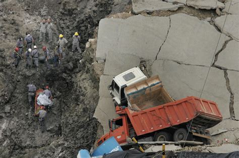 Gallery: Sinkholes | Globalnews.ca