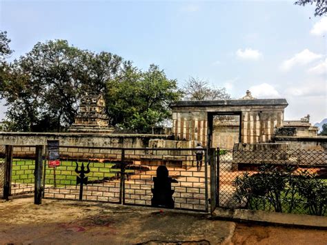 Hindu Temples of India: Parasurameswarar Temple, Gudimallam, Andhra Pradesh