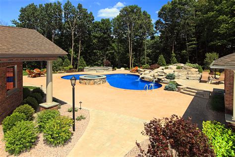 Best Low Maintenance Pool Landscape Design Features - Gallivan Corporation