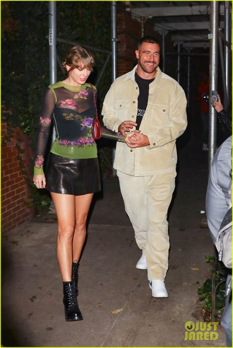 Photo: taylor swift travis kelce hold hands on second night out in nyc 10 | Photo 4977663 | Just ...