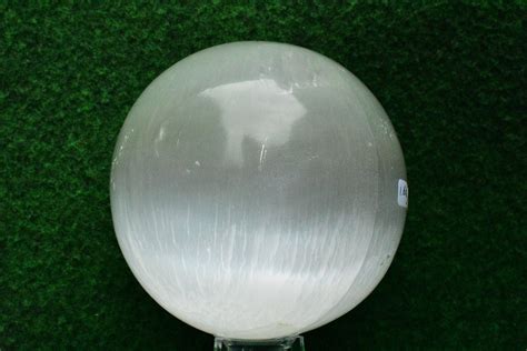 Large Selenite Crystal Ball/Sphere 11 10-11cm 1.6kg Clear | Etsy