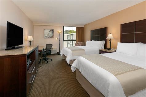 Wyndham Riverfront Little Rock | North Little Rock, AR Hotels