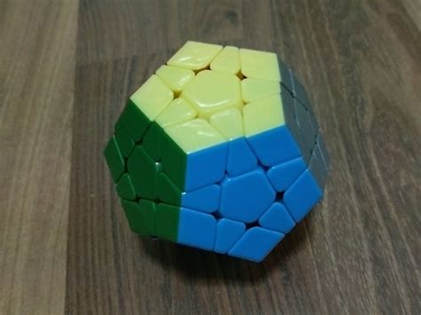 Rubik's Cube - Megaminx, Hobbies & Toys, Toys & Games on Carousell