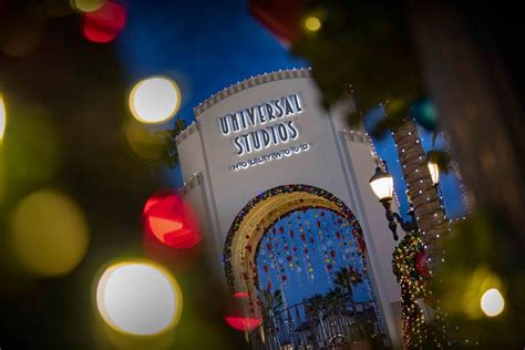 Universal Studios Hollywood Brings Back Fan-Favorite Christmas Events ...