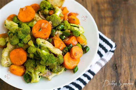 Broccoli & Carrot Stir Fry – Dobby's Signature