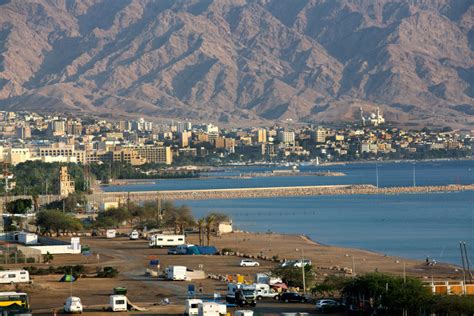 Eilat beaches closed after Jordanian swims across border - JNS.org