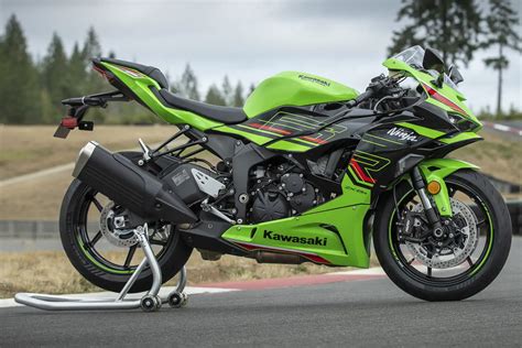 2024 Kawasaki Ninja ZX-6R Review [13 Fast Facts From the Track]