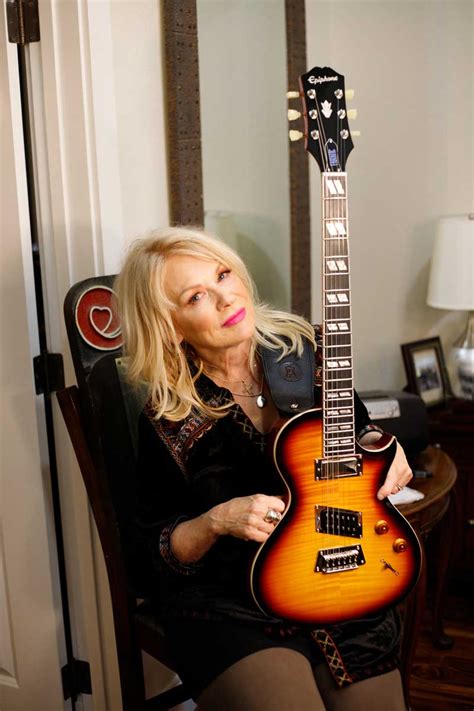 Nancy Wilson / Heart guitarist launches Epiphone guitar, solo album to follow - Flipboard