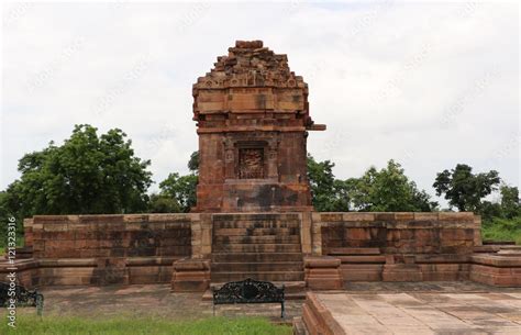 Dashavatara Vishnu Temple of 320-600 AD, is one of the earliest Hindu ...