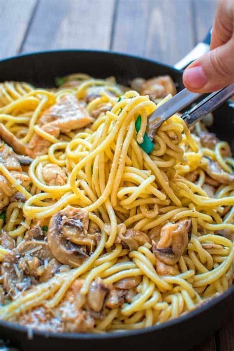 This quick and tasty one-pot Chicken Mushroom Spaghetti makes a filling ...